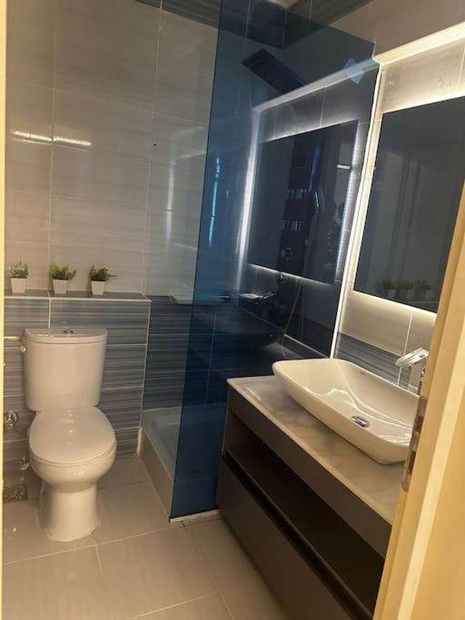 Luxury Brand New Building&apartment At Madinaty B15 Cairo