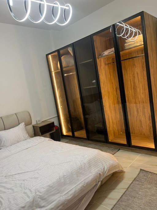 Luxury Brand New Building&apartment At Madinaty B15 Cairo