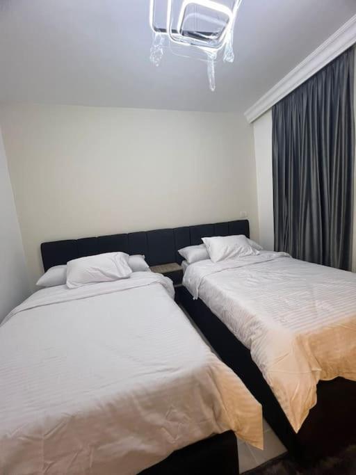 Apartment Luxury Brand New Building&apartment At Madinaty B15 *